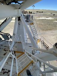 View down the path climbing down from the dish.